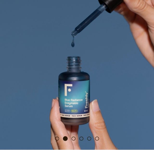 Siero Enzimatico Blue Radiance di Freshly Cosmetics