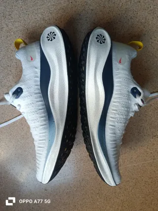 Lote 2 zapatillas Brooks y Nike