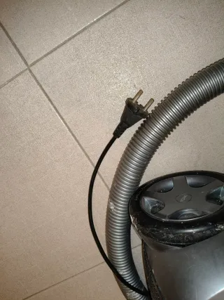 Aspiradora Philips Compact Power