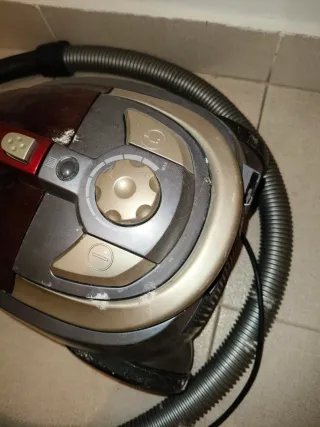 Aspiradora Philips Compact Power