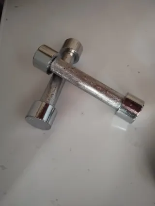 Manubri cromati per palestra