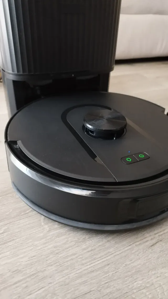 Robot aspirador Cleanova W11 – Sin accesorios.