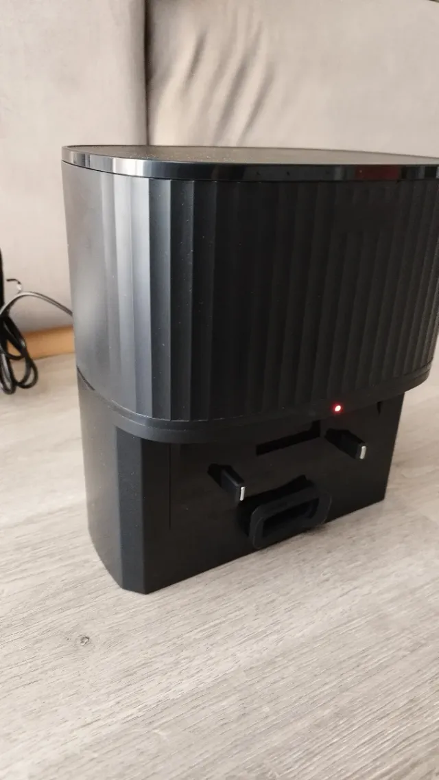 Robot aspirador Cleanova W11 – Sin accesorios.