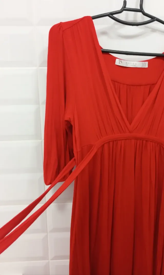Vestido rojo Zara