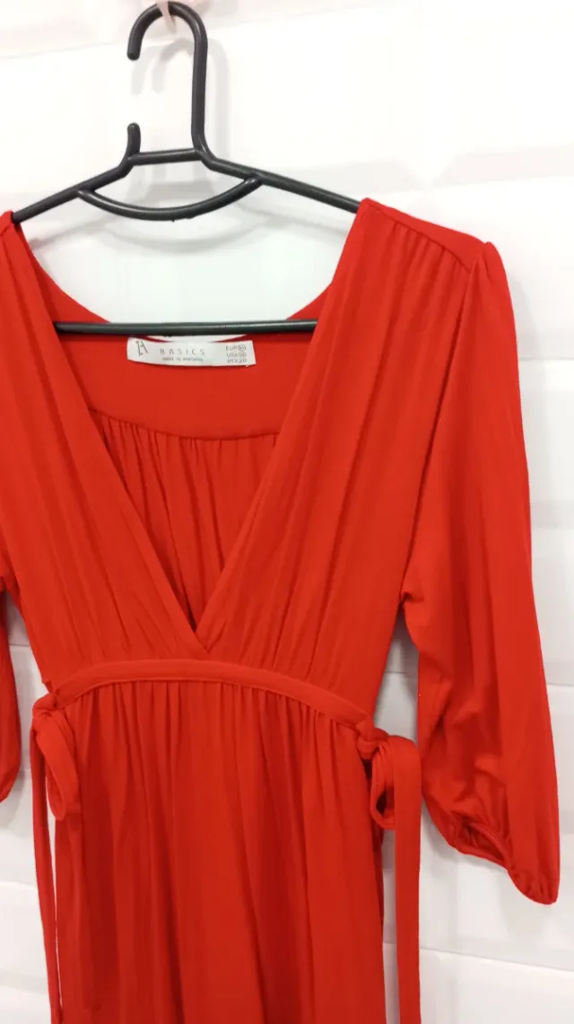 Vestido rojo Zara