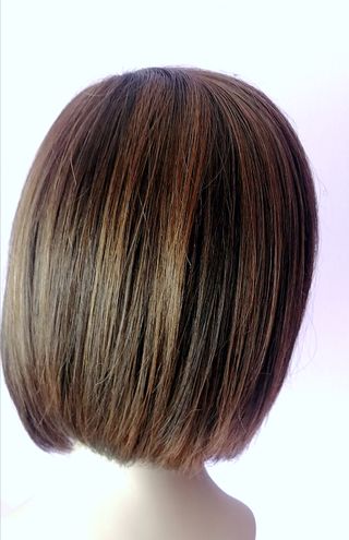 Peluca Oncológica Castaña Bob