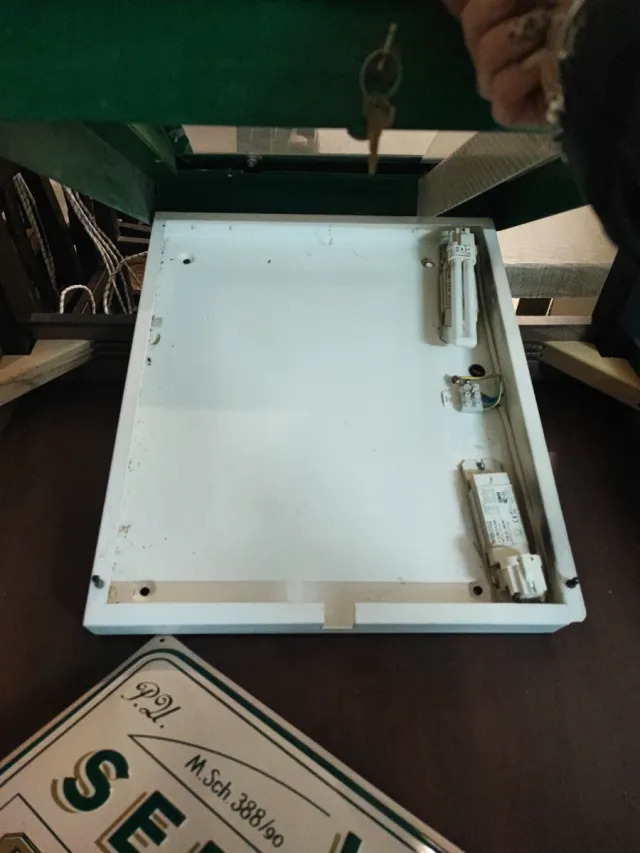 Insegna Esterna Pilsner Urquell