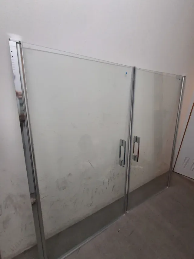 Mampara de bañera cristal y metal