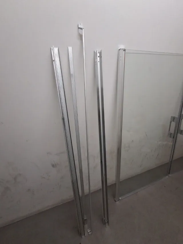 Mampara de bañera cristal y metal