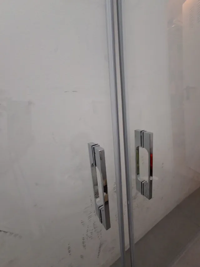 Mampara de bañera cristal y metal