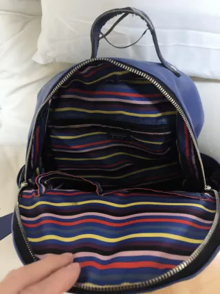 Mochila azul para viajar