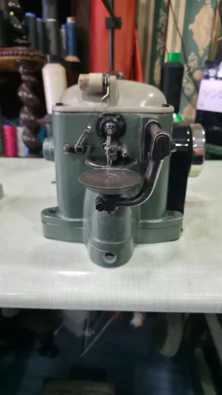 Rimoldi Máquina de Coser Peletería