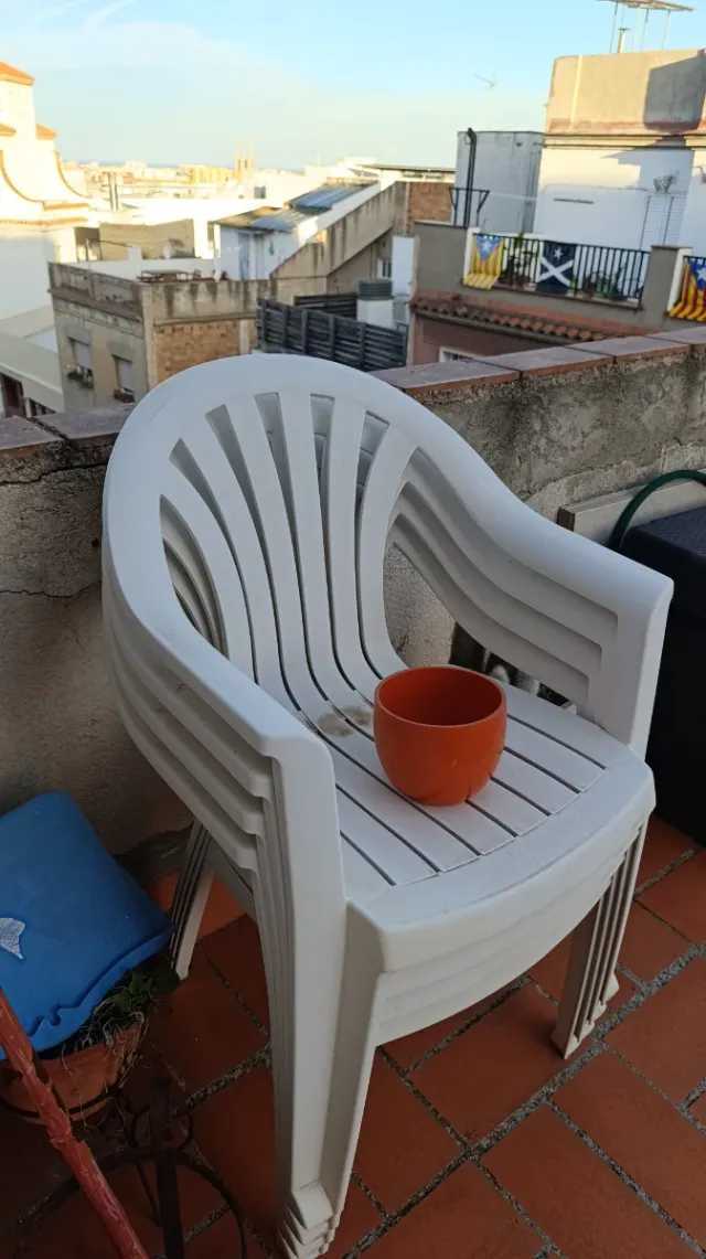 Sillas de plástico apilables