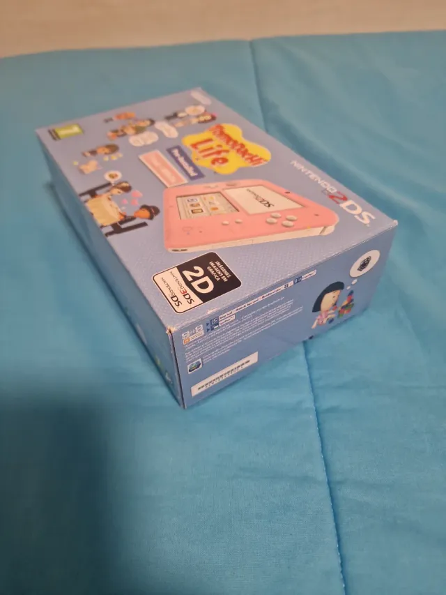 Caja Nintendo 2DS Tomodachi Life