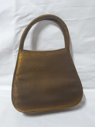 Bolso de fiesta dorado