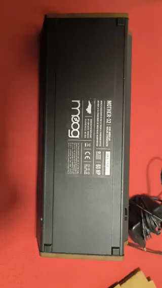 Moog Mother-32 Sintetizador Modular