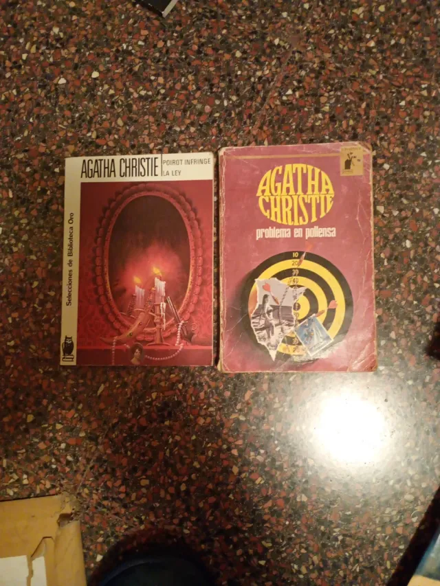 -Poirot infringe la ley -Problema en Polinesia