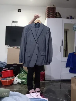 Traje de hombre gris