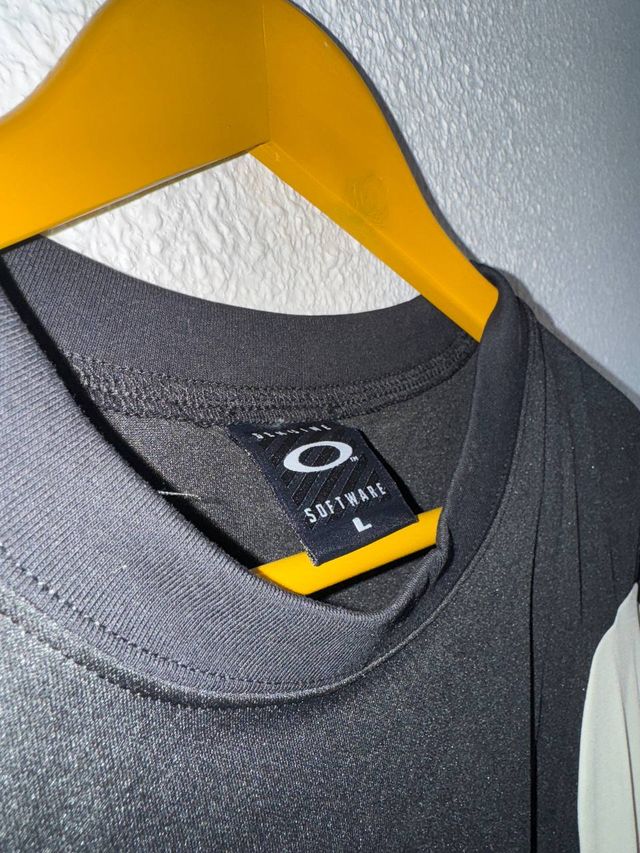 Camiseta Oakley Talla L Negra/Beige