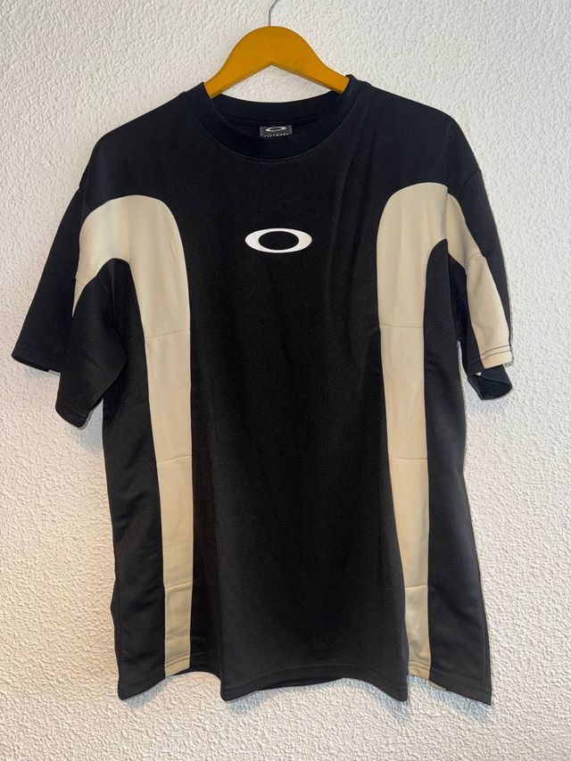 Camiseta Oakley Talla L Negra/Beige