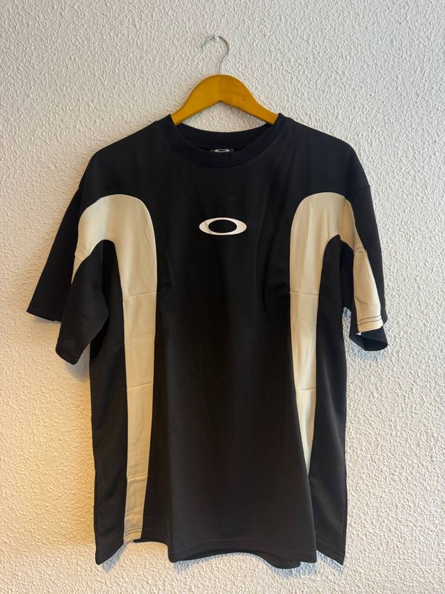 Camiseta Oakley Talla L Negra/Beige