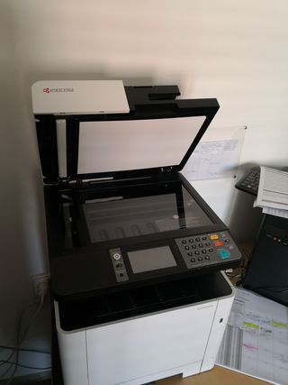Impresora KYOCERA ECOSYS M5526cdw
