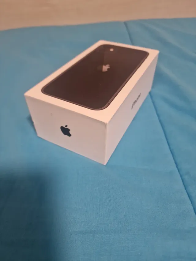 Caja iPhone 11 Apple
