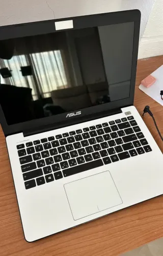 Portátil Asus X402C blanco/Gris