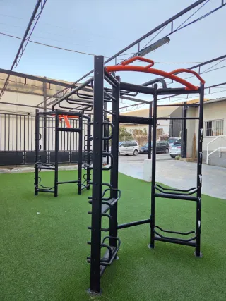 Jaula Entrenamiento Funcional Negra y Naranja