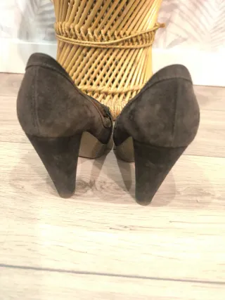 Zapatos de mujer con flecos