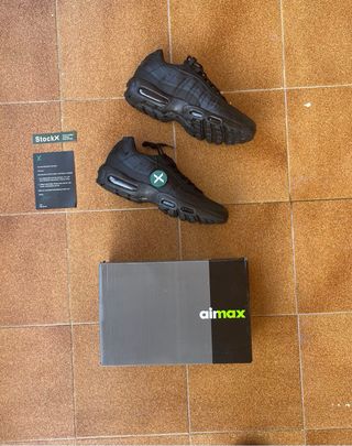 Nike Air Max 95 Negras