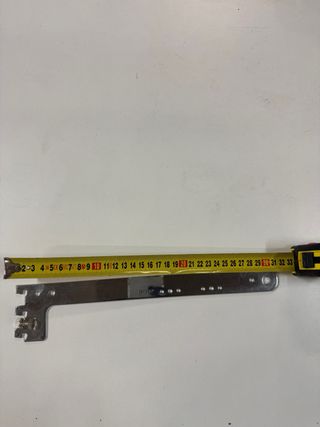 Ganchos metálicos panel expositor tienda