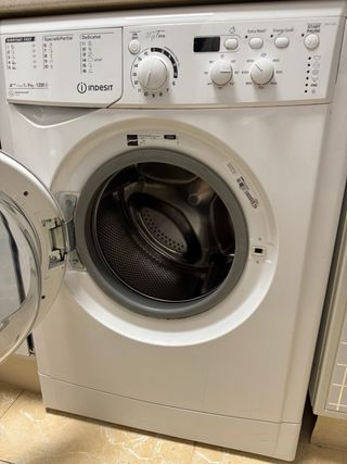 Lavadora Indesit 9kg 1200 RPM