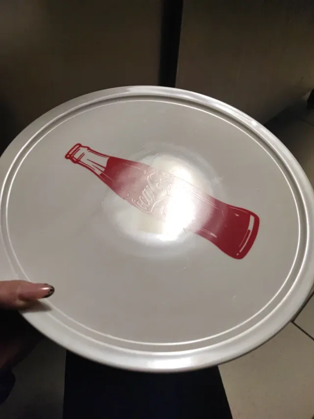 Piatti coca cola mis.diametro 28 totale 17