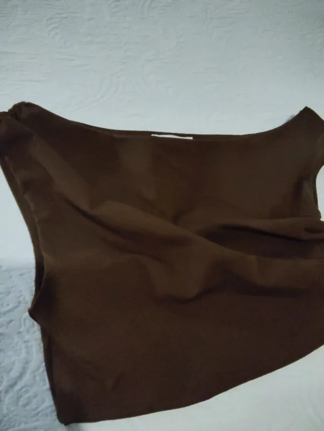 Top Zara Marrón Asimétrico