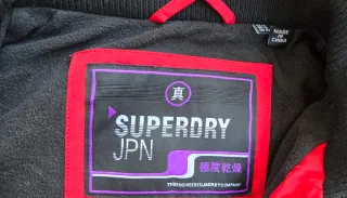 Chaqueta chica Superdry Roja