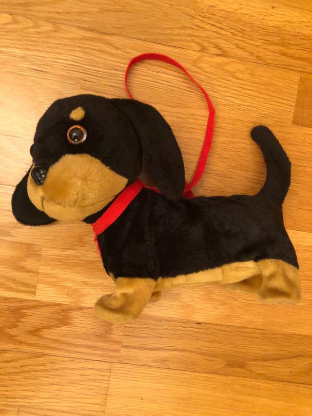 Perrito de peluche Waggles