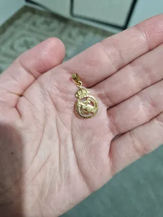 Colgante Oro 18k Escudo Real Madrid