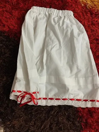 Traje Regional: 2 Camisas Blancas y Enaguas