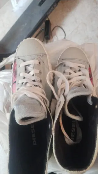 Zapatillas Diesel altas bordadas