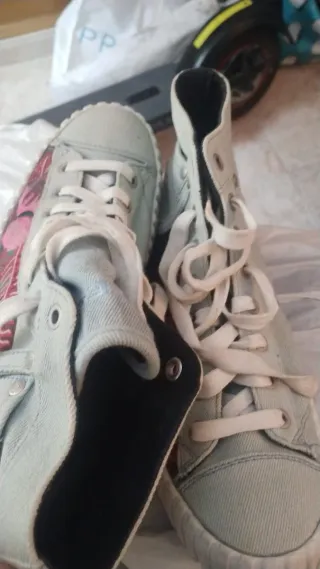 Zapatillas Diesel altas bordadas