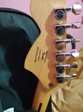 Guitarra Fender Stratocaster Sunburst