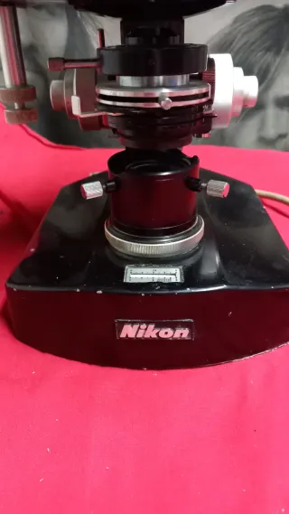 Microscopio Nikon