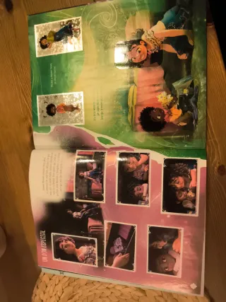 Álbum de cromos Disney Encanto Panini