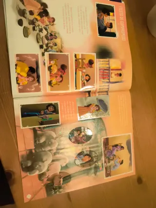 Álbum de cromos Disney Encanto Panini