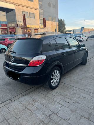 Opel Astra 2006