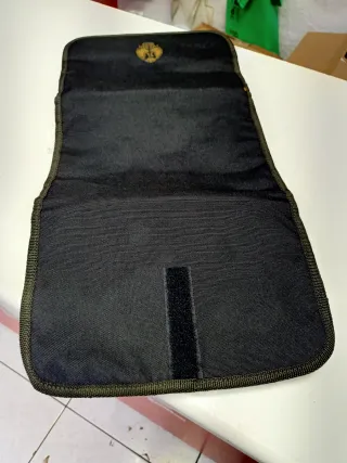 Neceser Ejército de Tierra Negro y Dorado