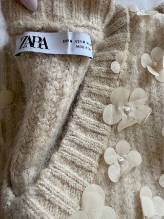 Chaleco Zara flores beige talla M