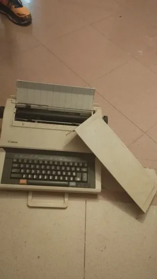 Máquina de escribir Canon