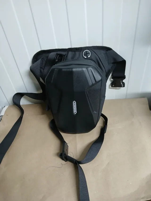 Bolsa Pierna Moto Negra Diseño Rígido